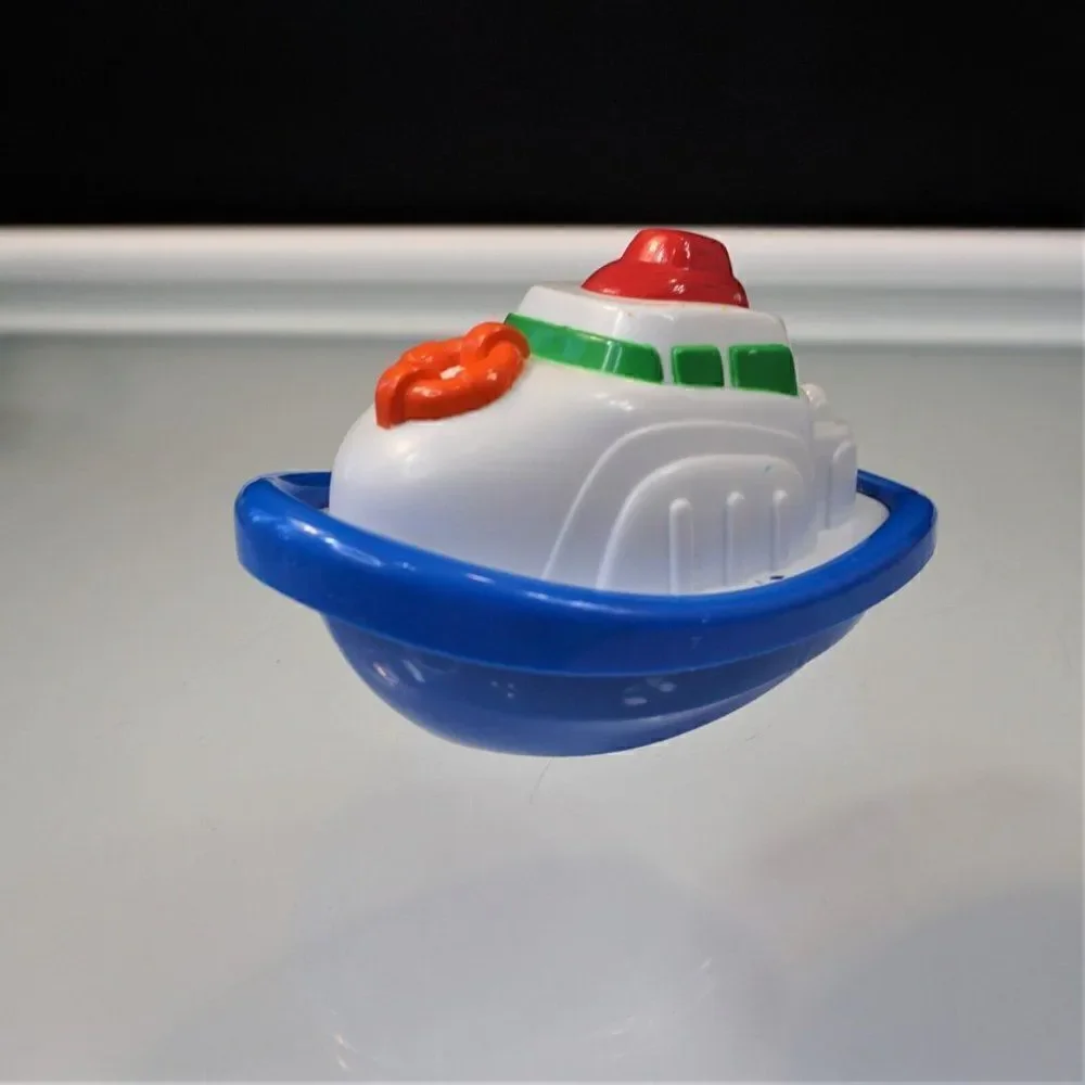 Fisher Price Baby Bath Pool Toy Small Boat Toddlers Plastic Toy